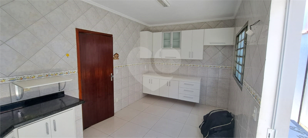 Casa à venda com 3 quartos, 137m² - Foto 8