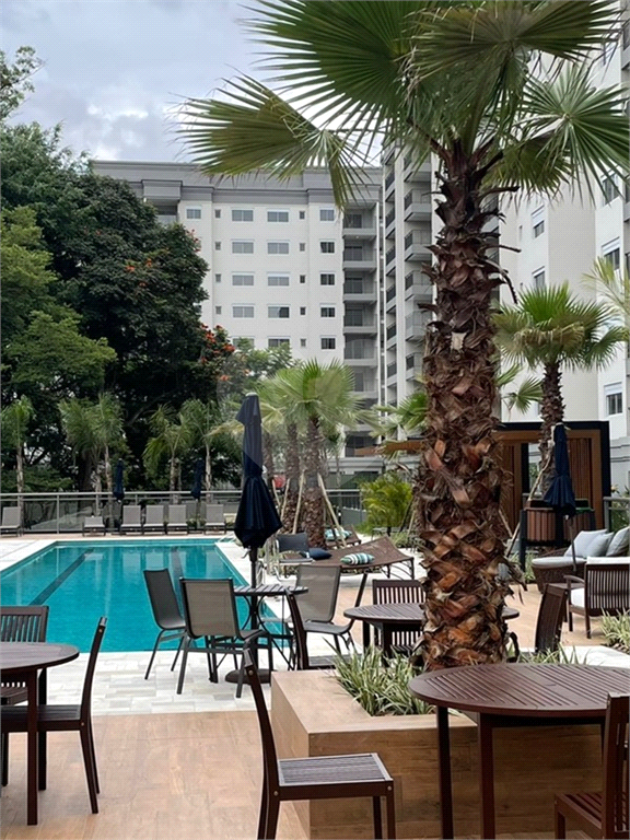 Vendo apartamento novíssimo em Santo Amaro 