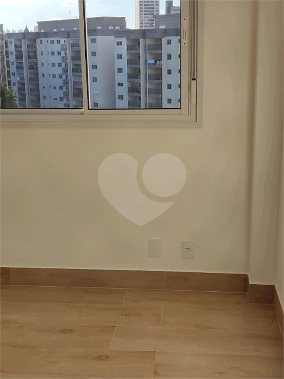 Vendo apartamento novíssimo em Santo Amaro 