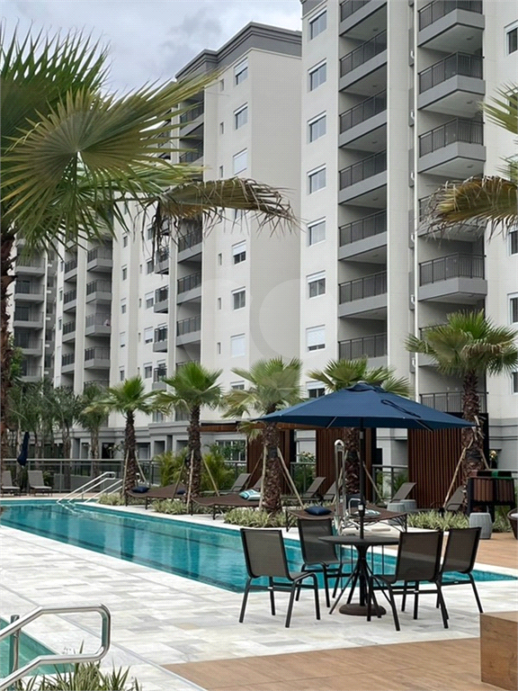 Vendo apartamento novíssimo em Santo Amaro 