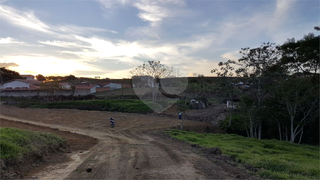 ÁREA EM CACHOEIRA PAULISTA