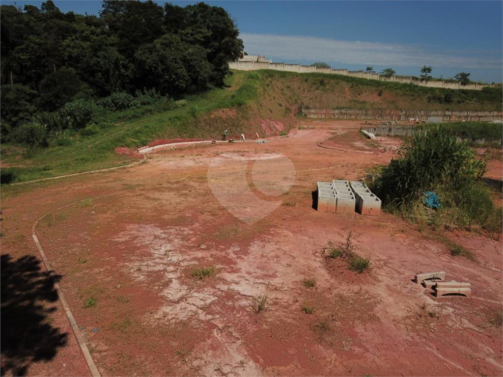 TERRENO em ANHANGUERA