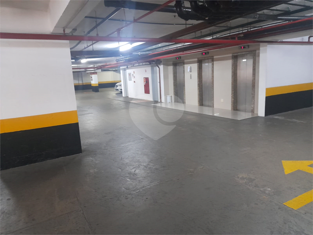 Escritório/Sala Comercial em Higienópolis.