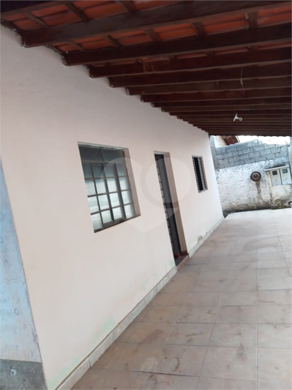 Casa à venda com 2 quartos, 125m² - Foto 3