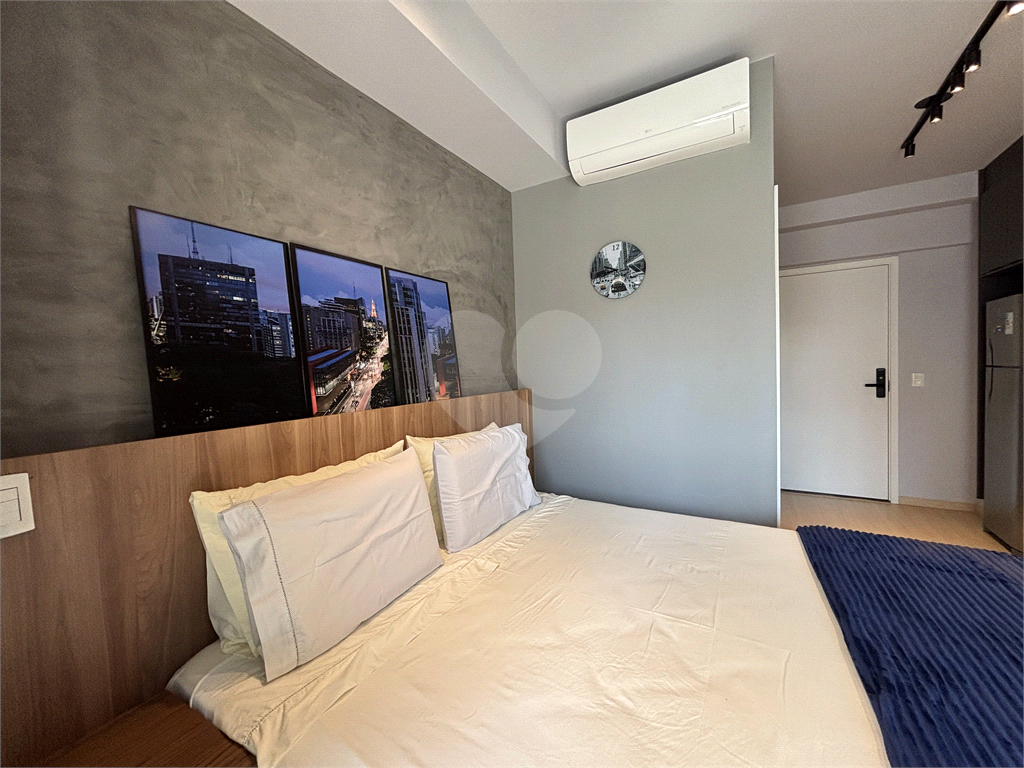 LINDO STUDIO COM 25M²   A VENDA NA REGIÃO  DA CONSOLAÇÃO!