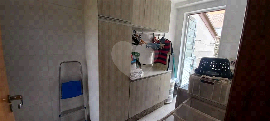 Casa de Condomínio à venda com 4 quartos, 223m² - Foto 31