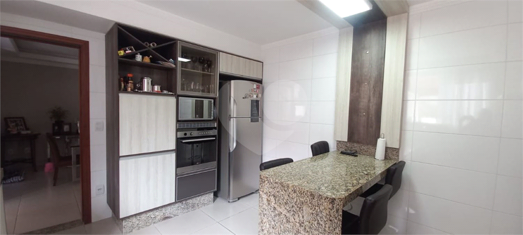 Casa de Condomínio à venda com 4 quartos, 223m² - Foto 29