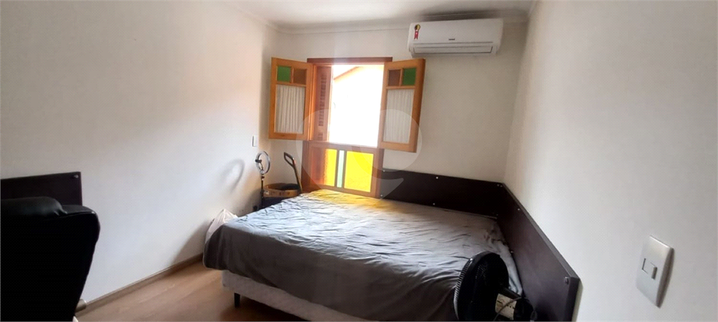 Casa de Condomínio à venda com 4 quartos, 223m² - Foto 19