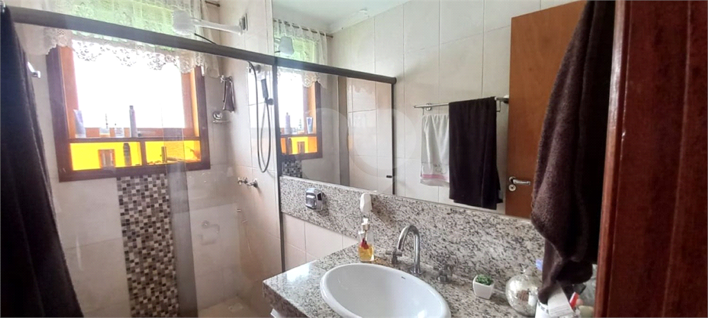 Casa de Condomínio à venda com 4 quartos, 223m² - Foto 23