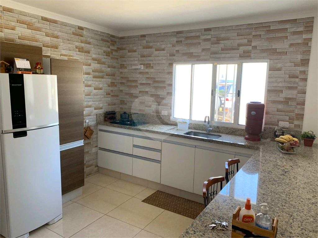 Casa à venda com 3 quartos, 165m² - Foto 17