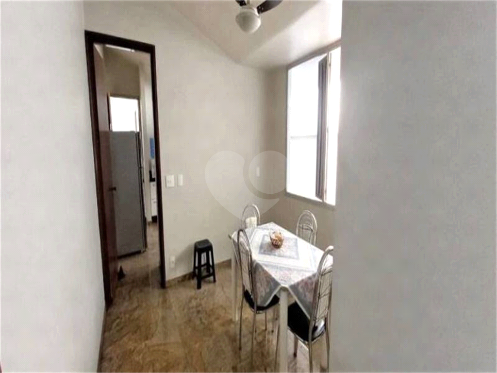 Casa à venda com 4 quartos, 600m² - Foto 16