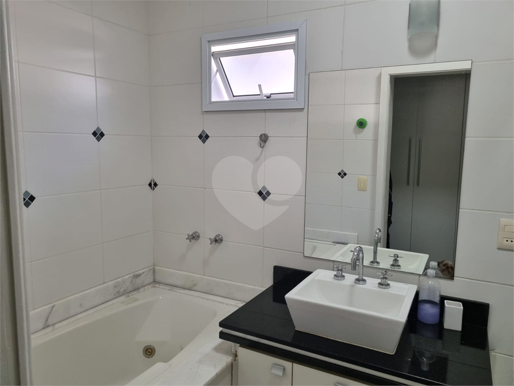 Casa de Condomínio à venda com 3 quartos, 252m² - Foto 36