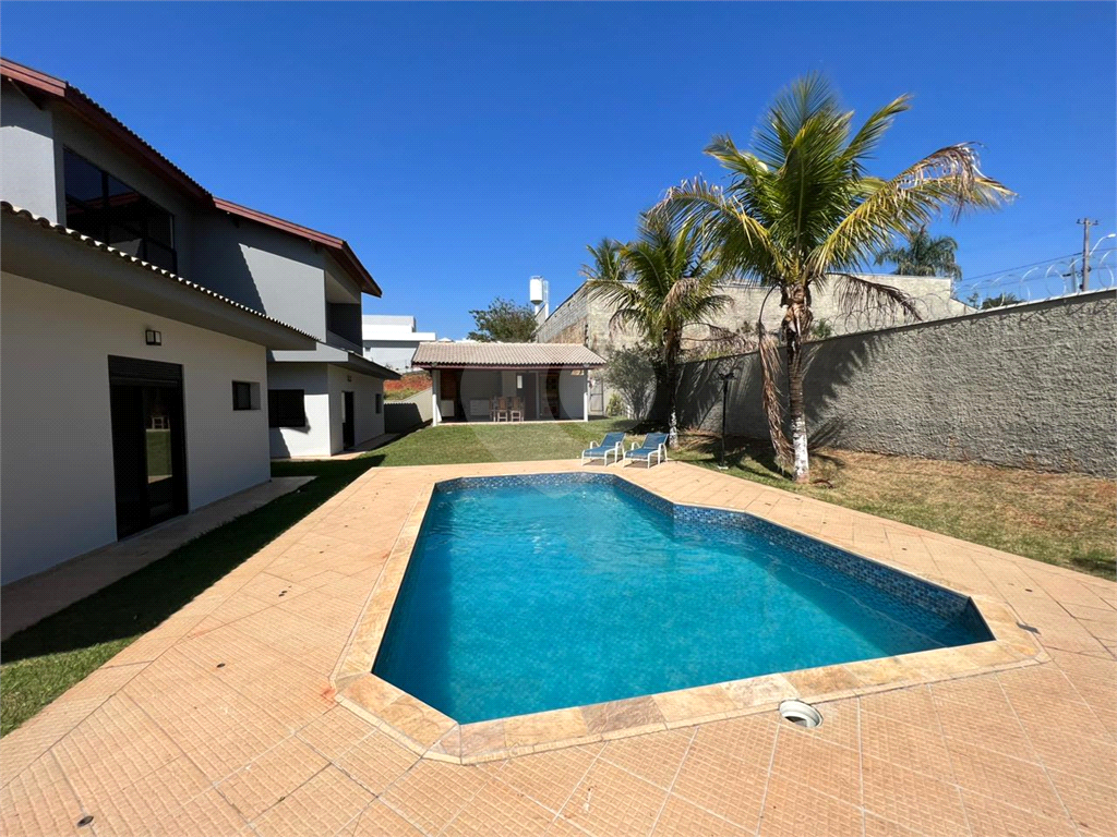 Casa de Condomínio à venda com 4 quartos, 400m² - Foto 28