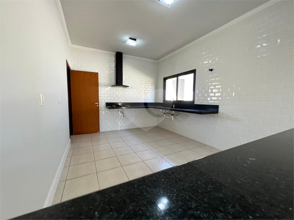 Casa de Condomínio à venda com 4 quartos, 400m² - Foto 15
