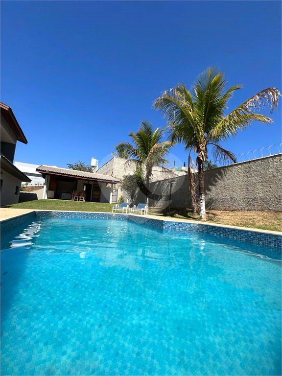 Casa de Condomínio à venda com 4 quartos, 400m² - Foto 1