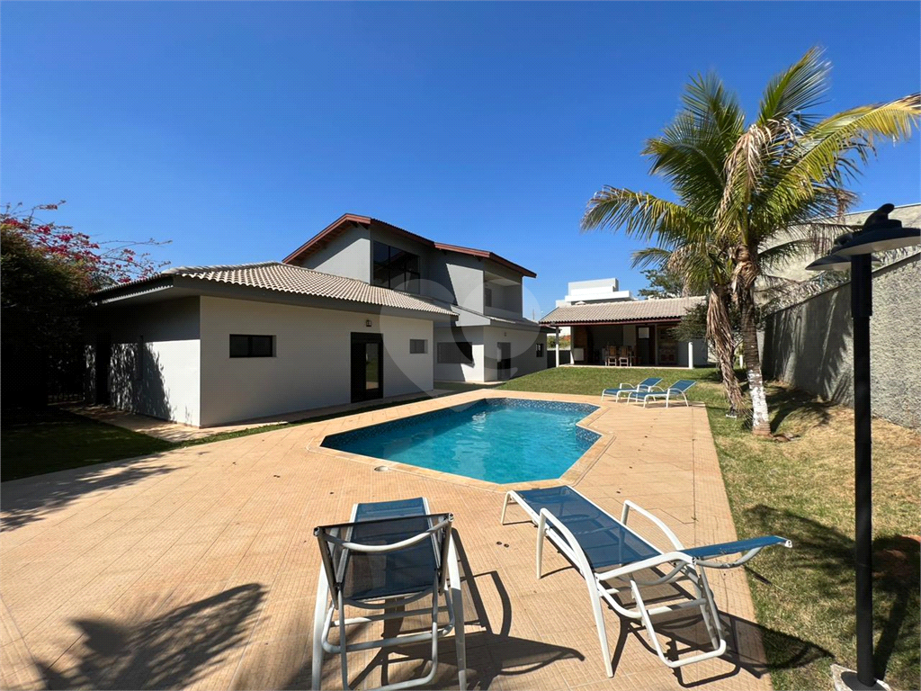 Casa de Condomínio à venda com 4 quartos, 400m² - Foto 4