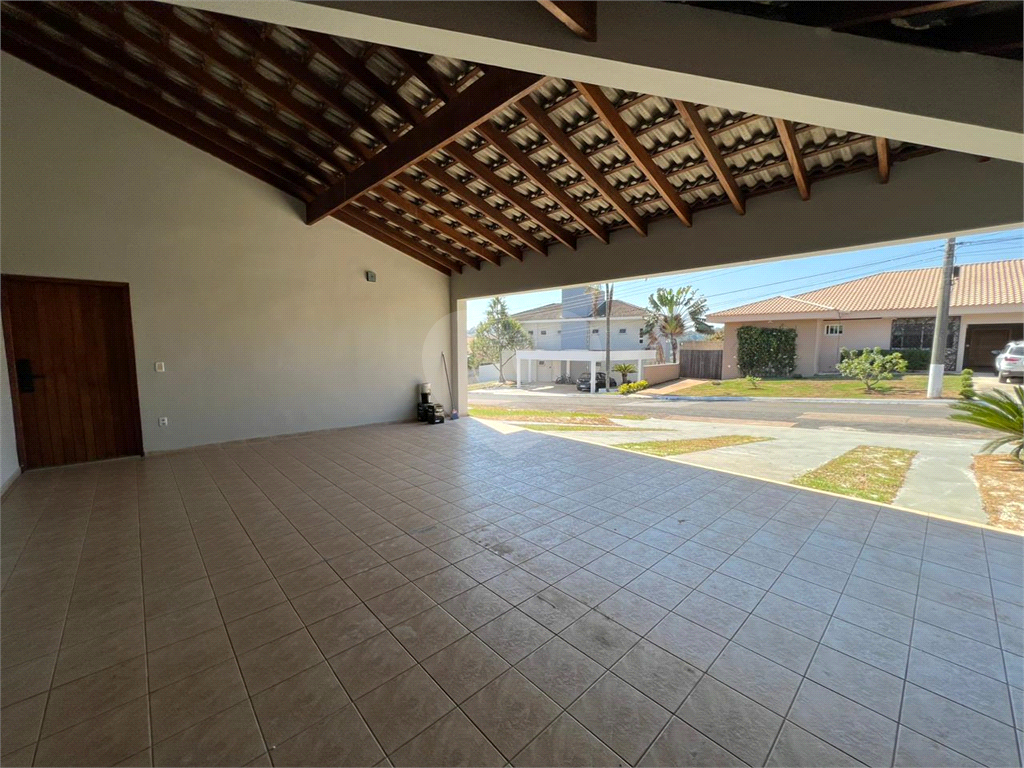 Casa de Condomínio à venda com 4 quartos, 400m² - Foto 36