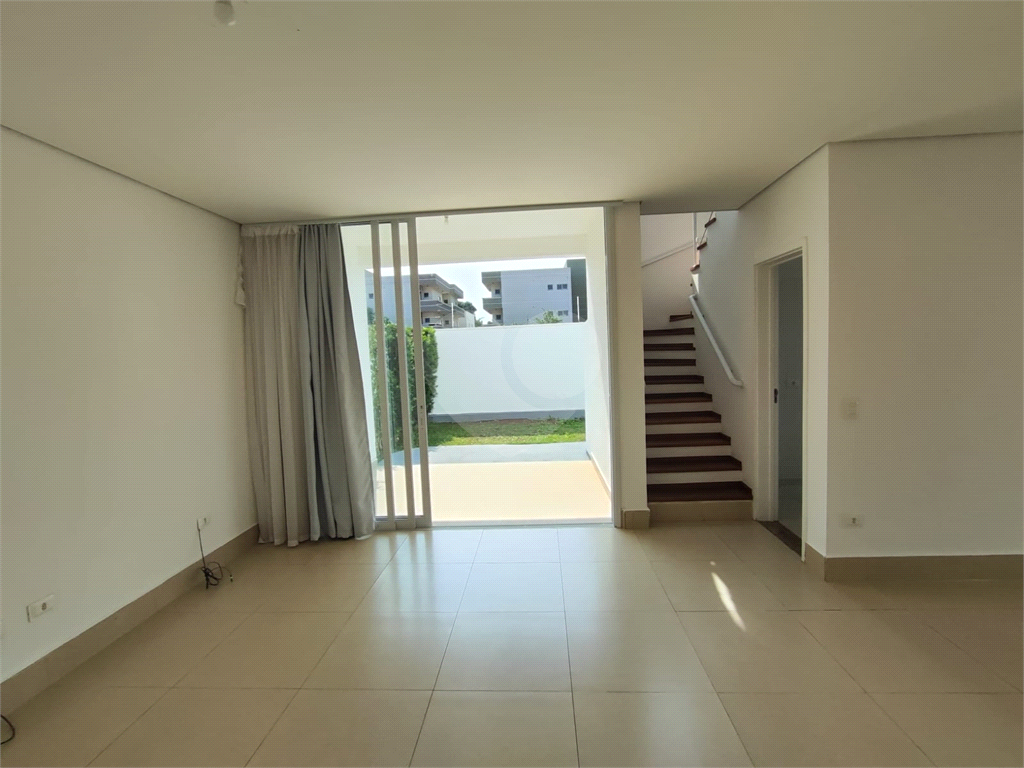 Casa à venda com 3 quartos, 115m² - Foto 2