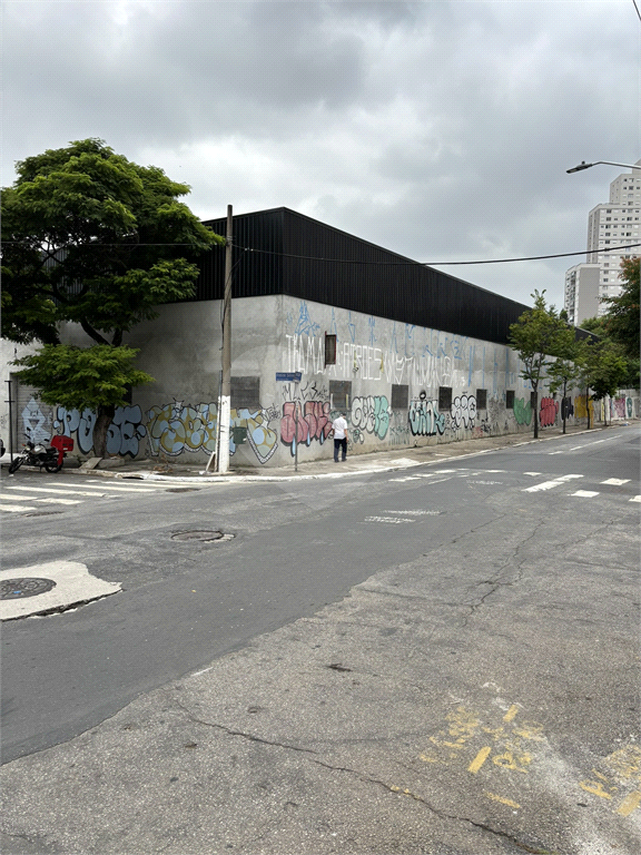 GALPÃO DE 3000M² NO CAMBUCI