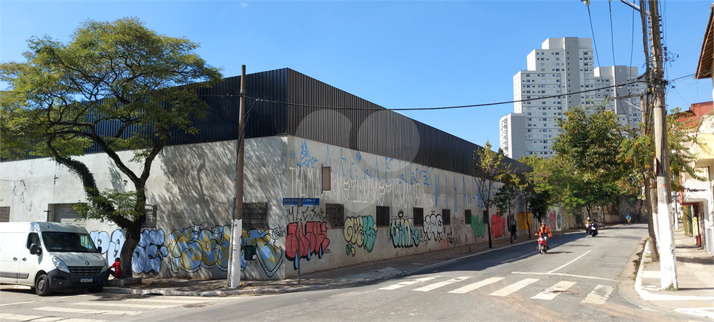 GALPÃO DE 3000M² NO CAMBUCI