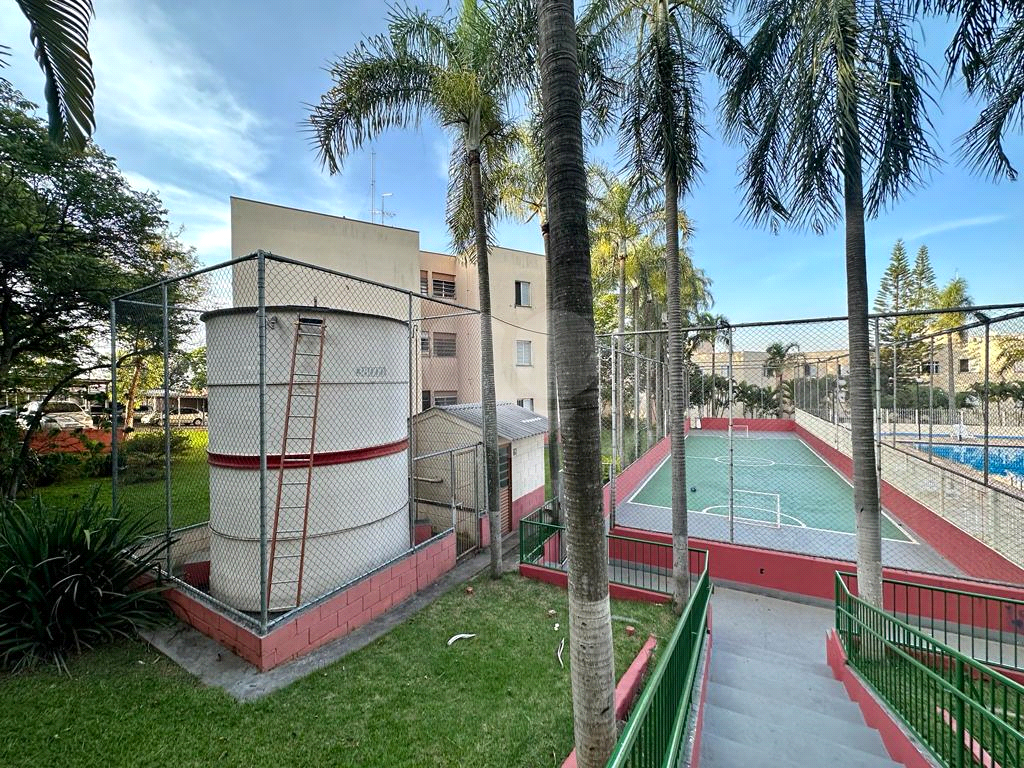APARTAMENTO em PAULICÉIA