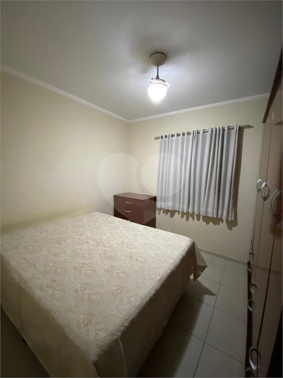 APARTAMENTO em PAULICÉIA