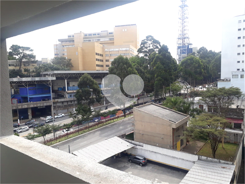 Sala Comercial- Excelente localização