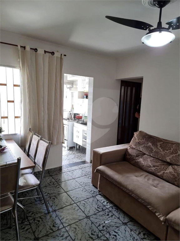 APARTAMENTO em PARQUE SANTO ANTÔNIO