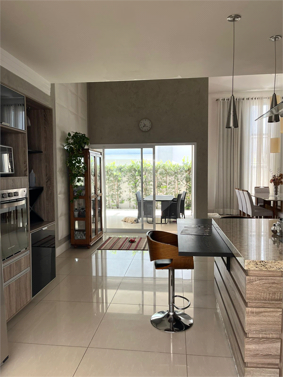 Casa de Condomínio à venda com 3 quartos, 219m² - Foto 28