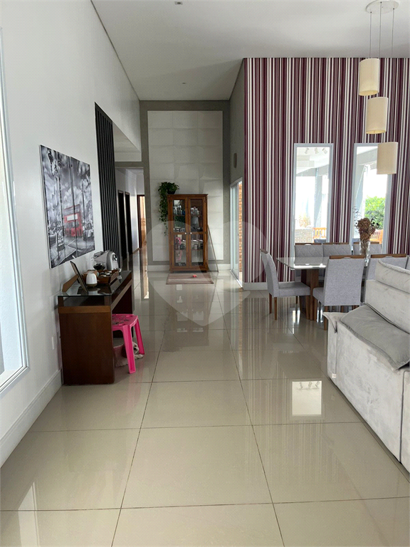 Casa de Condomínio à venda com 3 quartos, 219m² - Foto 25