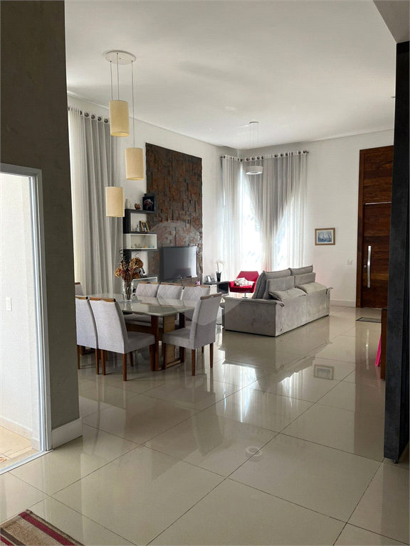 Casa de Condomínio à venda com 3 quartos, 219m² - Foto 29