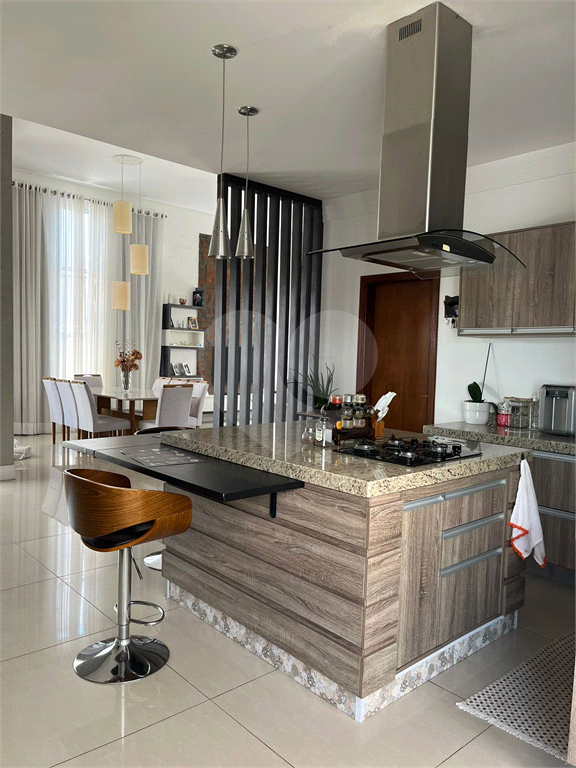Casa de Condomínio à venda com 3 quartos, 219m² - Foto 26