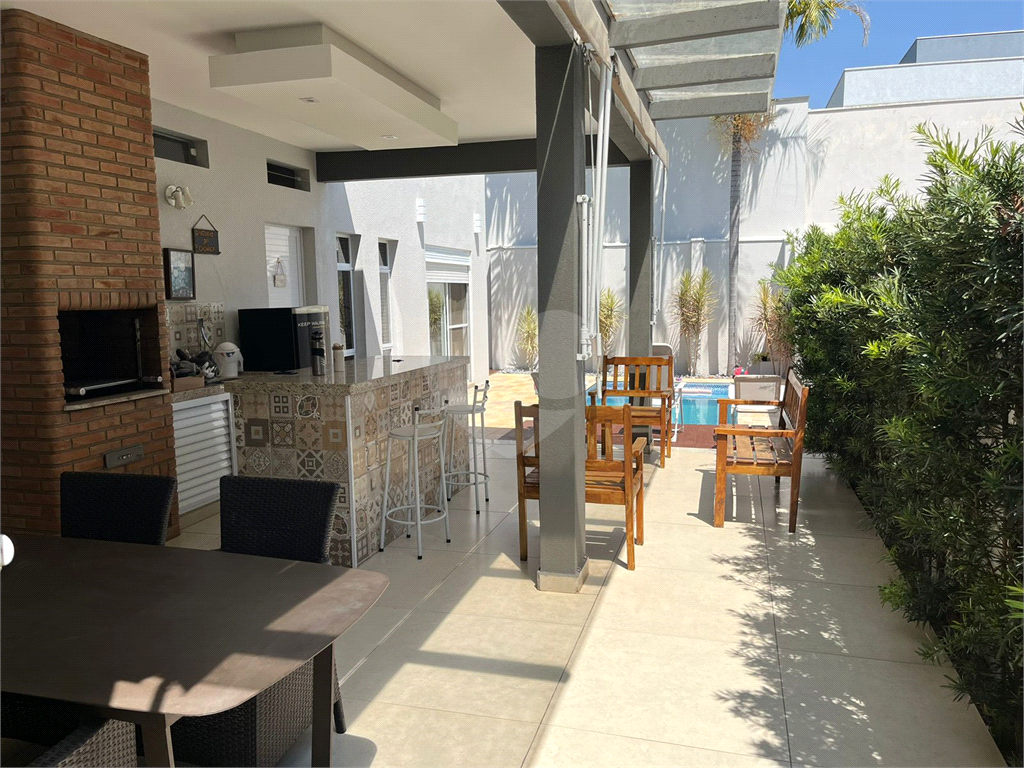 Casa de Condomínio à venda com 3 quartos, 219m² - Foto 9