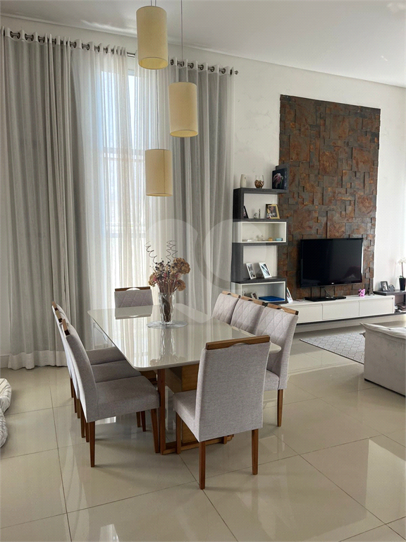 Casa de Condomínio à venda com 3 quartos, 219m² - Foto 24