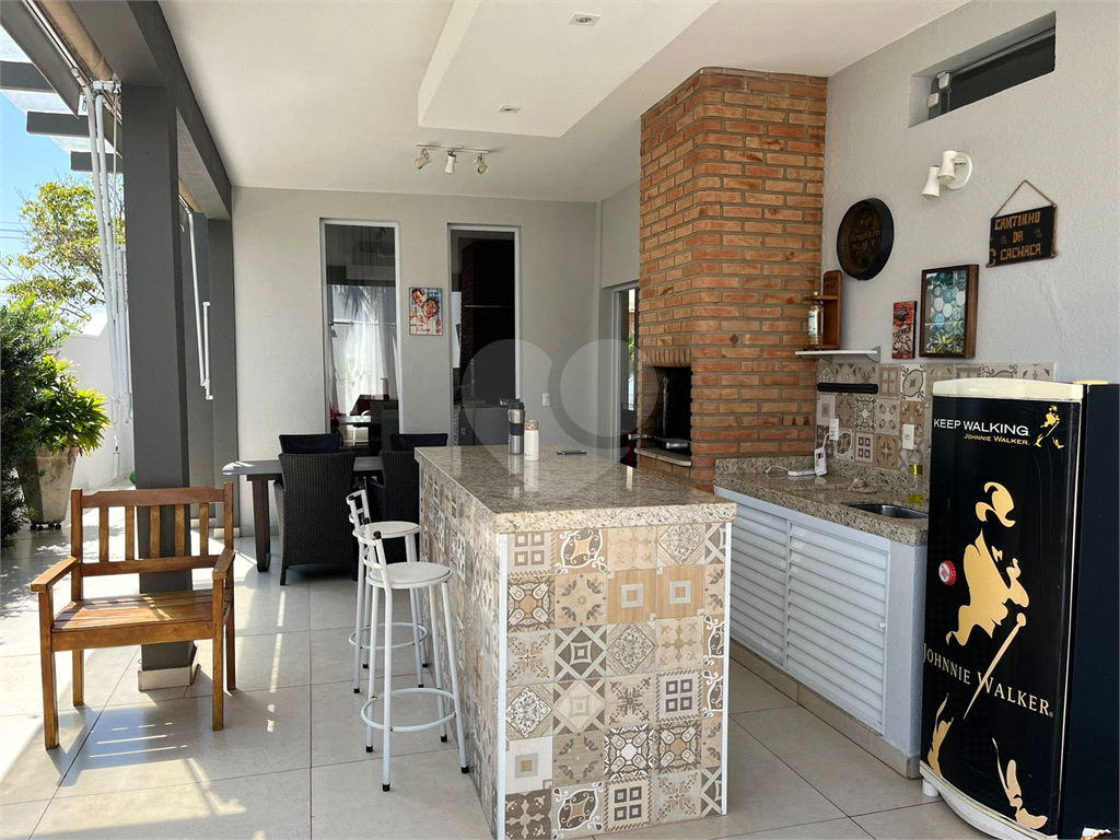 Casa de Condomínio à venda com 3 quartos, 219m² - Foto 34