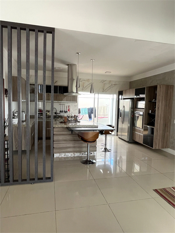 Casa de Condomínio à venda com 3 quartos, 219m² - Foto 21