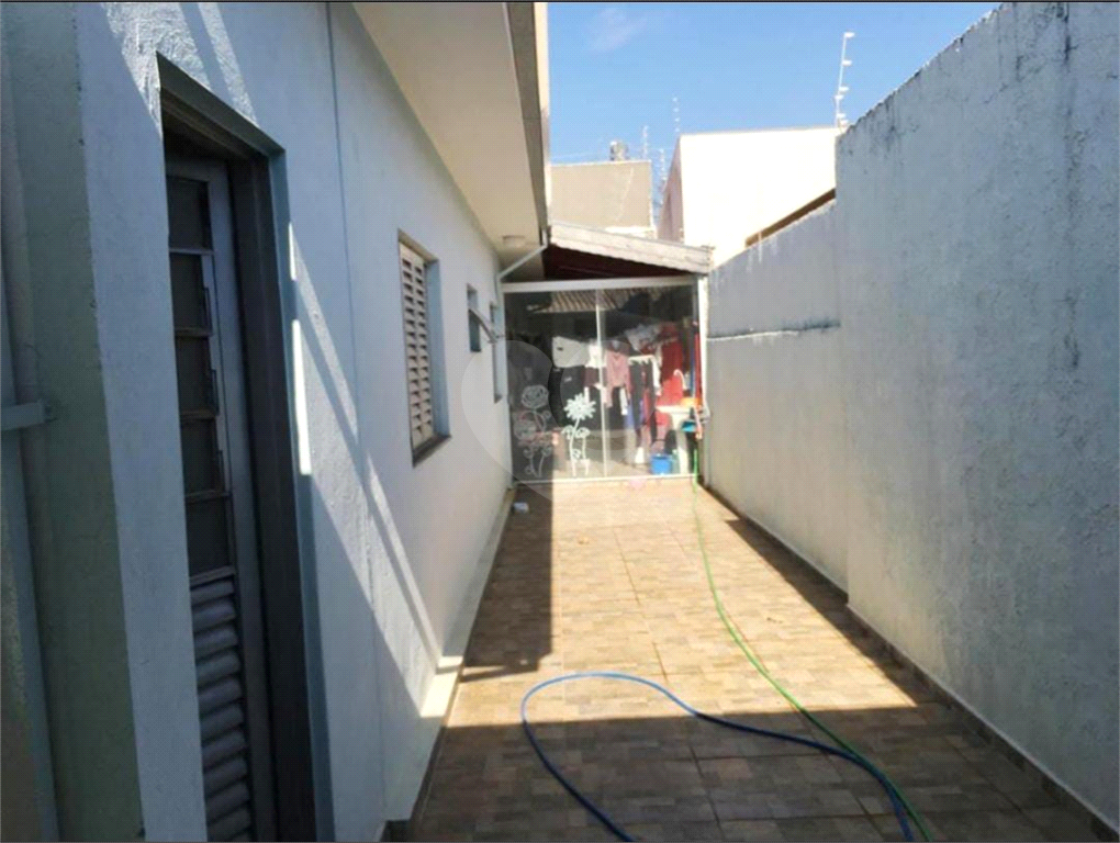 Casa à venda com 3 quartos, 233m² - Foto 16