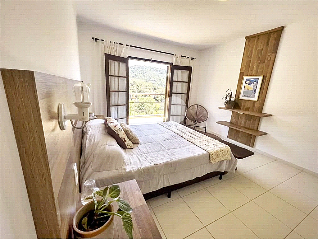 Casa à venda com 3 quartos, 280m² - Foto 16