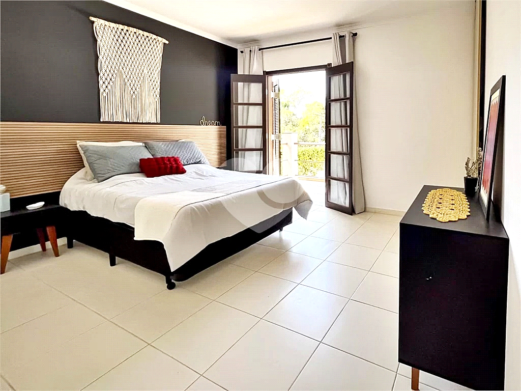 Casa à venda com 3 quartos, 280m² - Foto 12