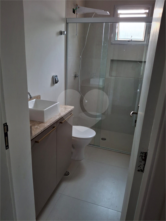  Apartamento à Venda com 69m² - Santana 