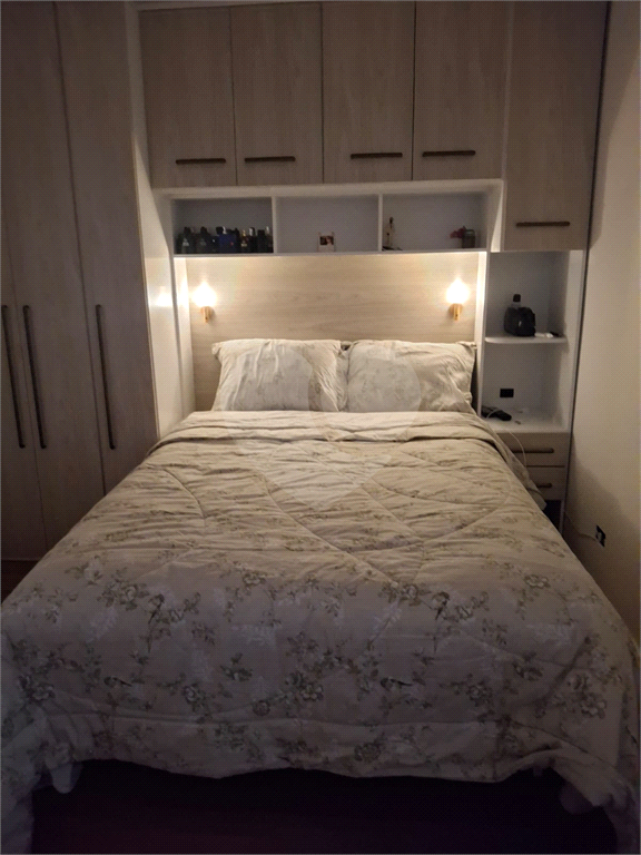  Apartamento à Venda com 69m² - Santana 