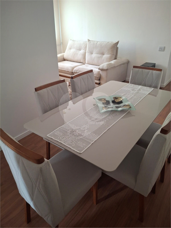  Apartamento à Venda com 69m² - Santana 