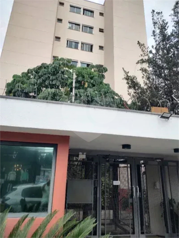 APARTAMENTO NO MORUMBI 