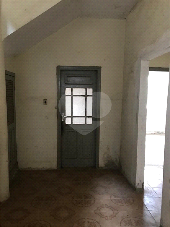 Casa para alugar com 14 quartos, 350m² - Foto 2