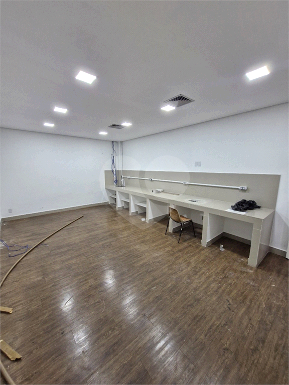 PRÉDIO  COMERCIAL DE 3 ANDARES EM PINHEIROS PRÓXIMO A FARIA LIMA  - SUPER REFORMADO