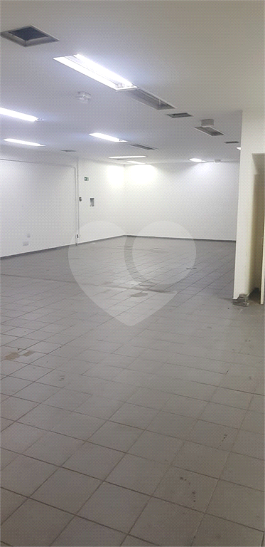 PRÉDIO  COMERCIAL DE 3 ANDARES EM PINHEIROS 