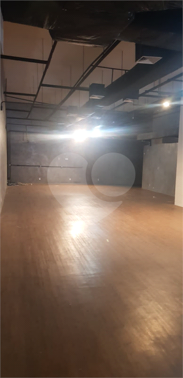 PRÉDIO  COMERCIAL DE 3 ANDARES EM PINHEIROS 