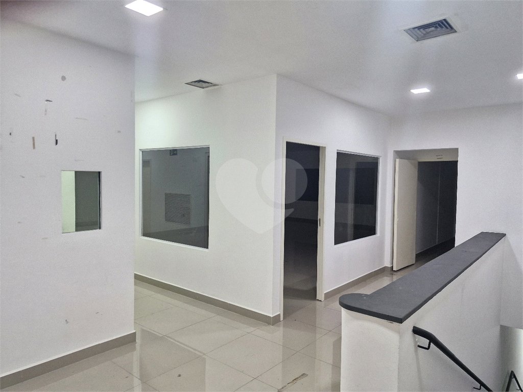 PRÉDIO  COMERCIAL DE 3 ANDARES EM PINHEIROS PRÓXIMO A FARIA LIMA  - SUPER REFORMADO