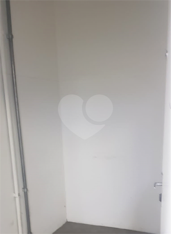 PRÉDIO  COMERCIAL DE 3 ANDARES EM PINHEIROS 