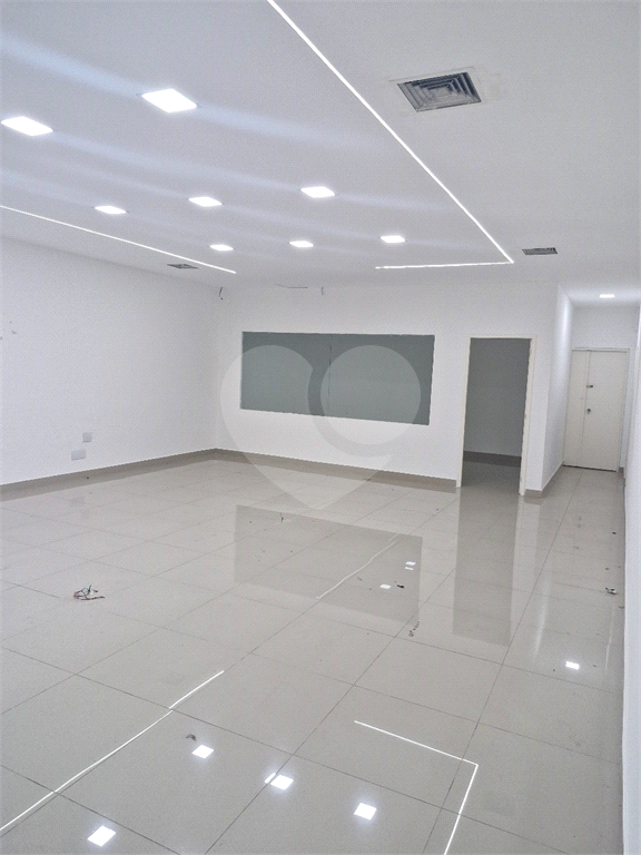 PRÉDIO  COMERCIAL DE 3 ANDARES EM PINHEIROS PRÓXIMO A FARIA LIMA  - SUPER REFORMADO